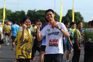 BIB: 0300
                            <button type="button" onclick="openModal(5247024)" class="btn btn-primary btn-sm float-right btn-popup" data-toggle="modal" data-target=".modal-high-quality">
                        <i class="fas fa-shopping-cart"></i> Add to Cart
                    </button>
                                            <button type="button" onclick="isThisMe(5247024, true)" class="btn btn-success btn-sm float-right btn-popup btn-isme hidden" data-toggle="tooltip" data-placement="bottom" title="นี่คือรูปของคุณใช่ไหม คลิกที่นี่เพื่อเอาเข้าอัลบั้ม">
                        <i class="fas fa-plus"></i> Add to album
                    </button>
                    <button type="button" onclick="isThisMe(5247024, false)" class="btn btn-warning btn-sm float-right btn-popup btn-isnotme hidden">
                        <i class="fas fa-ban"></i> Remove from album
                    </button>